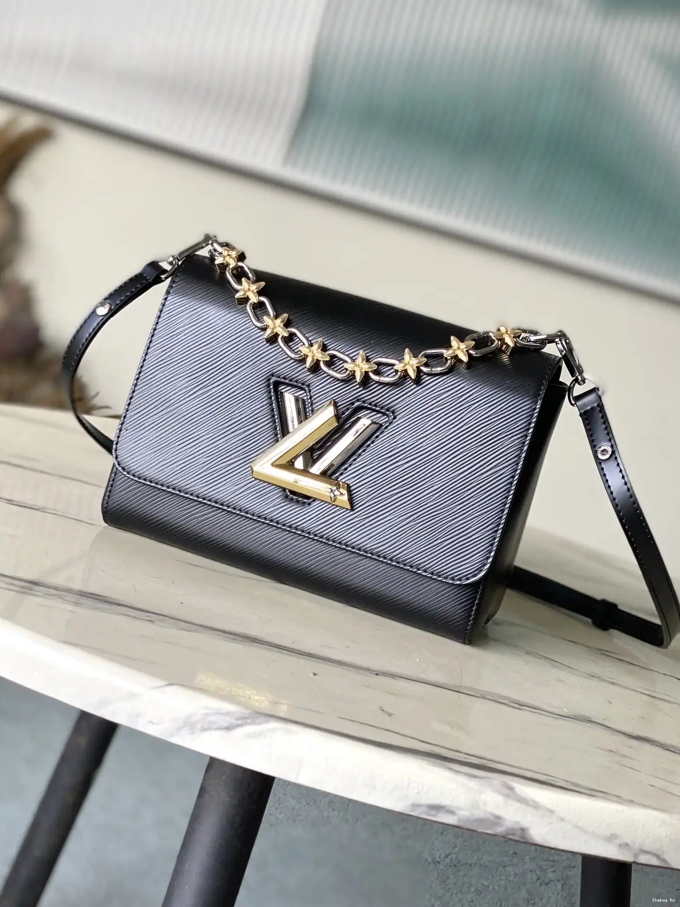 MM-23*17*9.5CM TWIST VUITTON LOUIS 0517